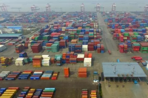 一季度中國進出口額同比增3.7% 專家：外貿向好態勢明顯